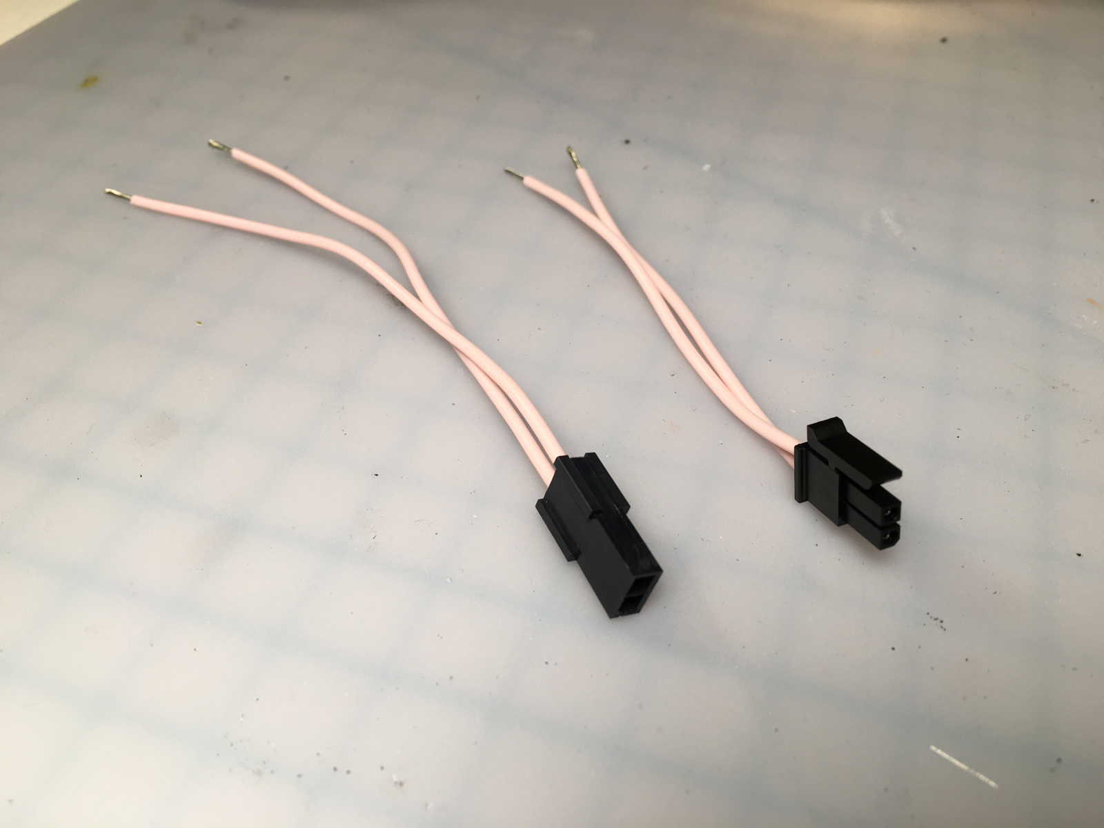 28-molex_for_two.jpg
